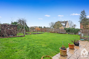 Photo 25- click for photo gallery